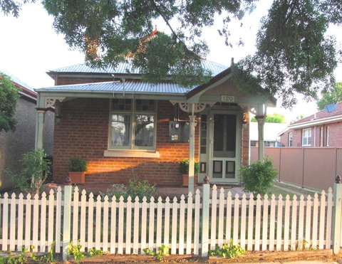 Acacia Cottage On Peel, Bathurst - Swimm 0
