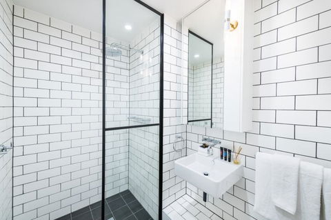 Accommodate Canberra - The Prince - Internet Find 1