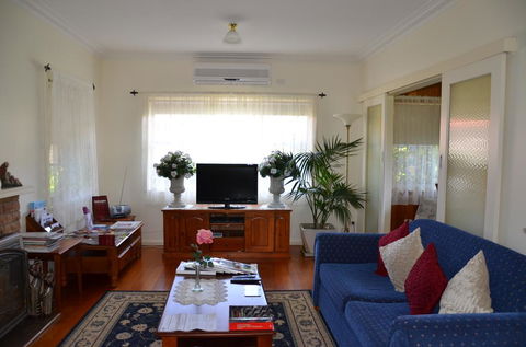 Admurraya House Bed & Breakfast - Internet Find 1