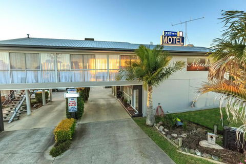 Alexander Motel - Qld Realsetate 2
