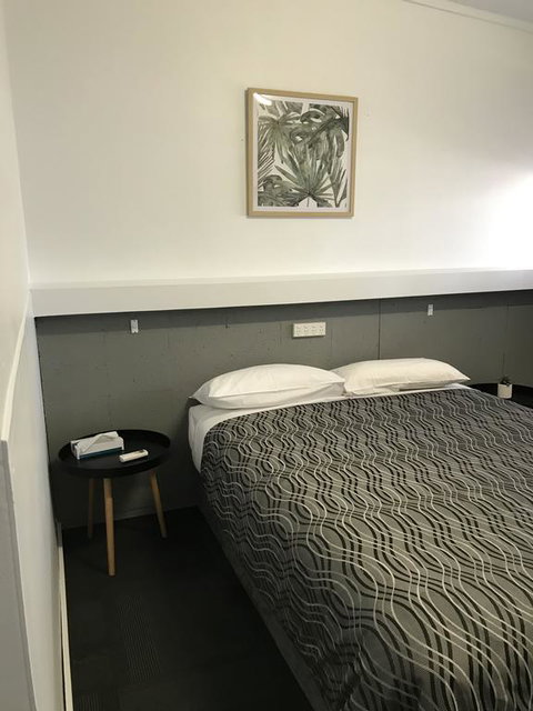 Allambie Motel - Renee 2