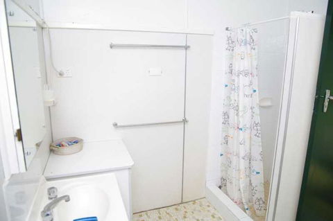 Almare, 7 Gowing Street - Renee 3