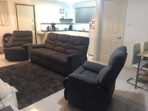 Altona Garden Retreat - Renee 2