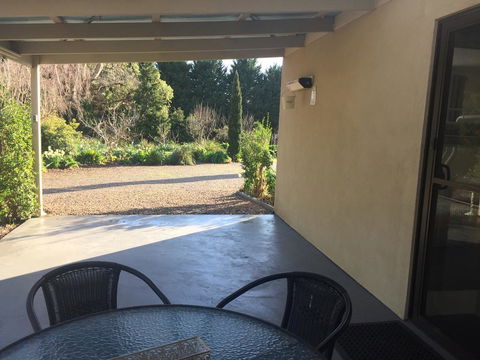 Altona Garden Retreat - Renee 1