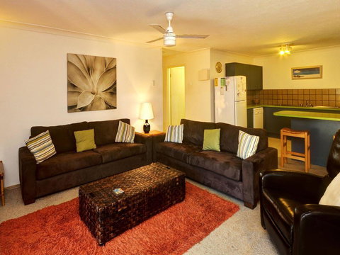 Apartment With Inground Pool - Renee 0