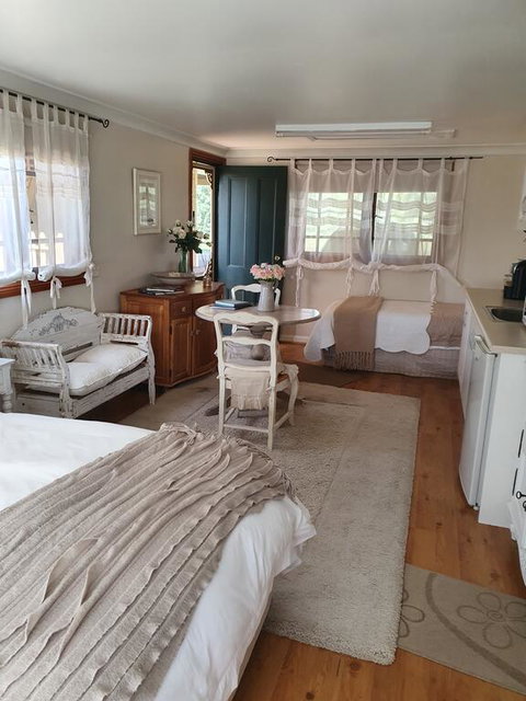 Appin Homestay B & B - Swimm 2