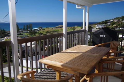 Awesome View, 4 View Street - Renee 1