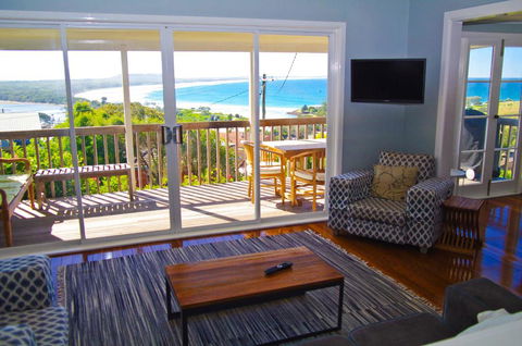 Awesome View, 4 View Street - Renee 0