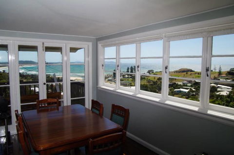 Awesome View, 4 View Street - Renee 2