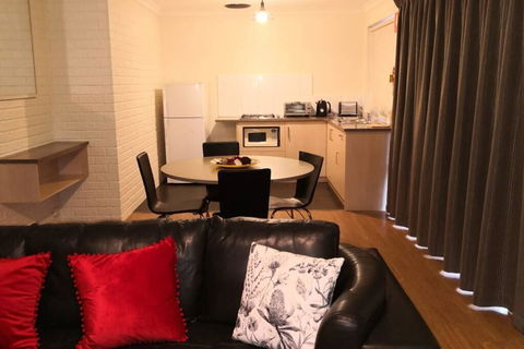 Bandicoot Retreat - Internet Find 1