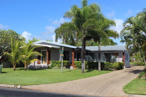 Banfields Retreat - Petrol Stations 2