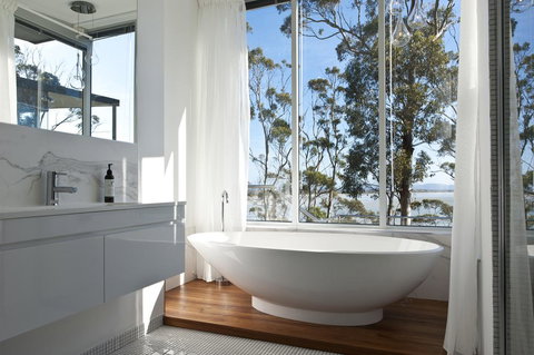 Baragoola Retreat - Qld Realsetate 2