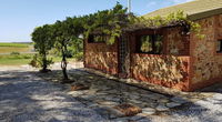 Barossa Glen - Henri's Cottage - Bed  Breakfast