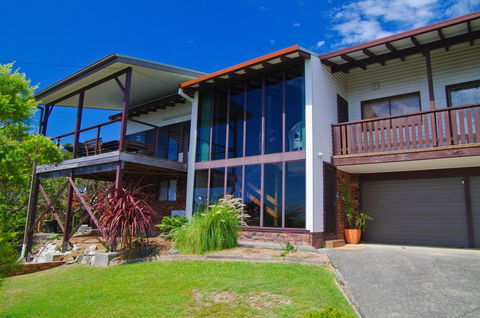 Barrels Beach House, 28 Dulconghi Street - Internet Find 0