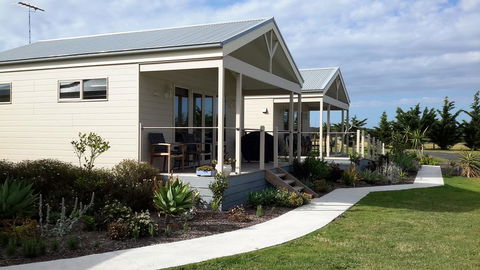 Bass Coast Country Cottages - Internet Find 0