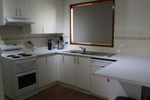 Batehaven Hideaway - Renee 2