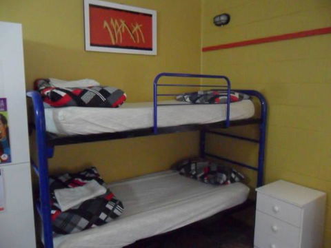 Bateman Bay Holiday Park & Batemans Bay YHA - Renee 3