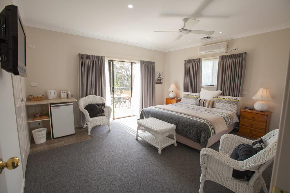 Accommodation North Batemans Bay NSW Swimm