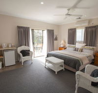 Batemans Bay Manor - Bed and Breakfast - Renee