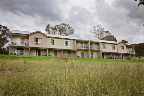 Bathurst Goldfields Motel - Renee 0