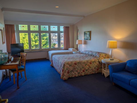 Battery Point Manor - Internet Find 2