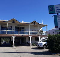 Bay Executive Motel - Renee