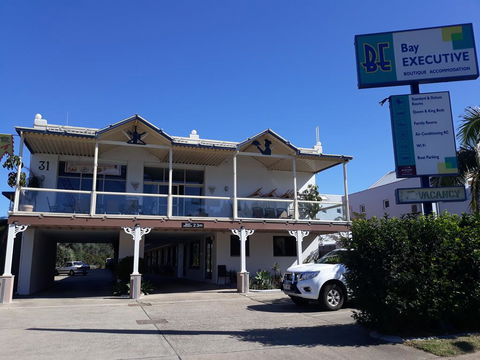 Bay Executive Motel - Renee 0