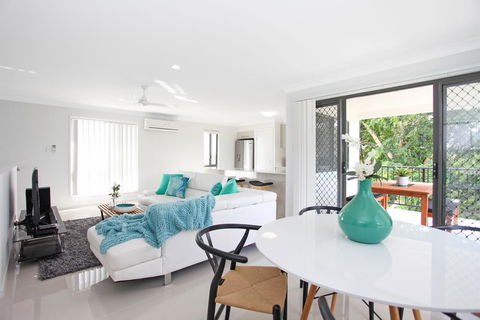 Beach Breeze Holiday House - Internet Find 3