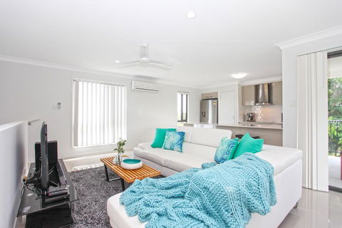 Beach Breeze Holiday House - Internet Find 1