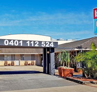 Beach Motel Woolgoolga - Renee