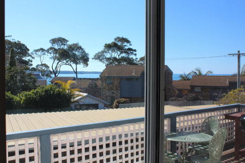 Beach Shack On Calton - Renee 3