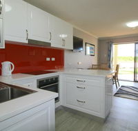 Beachfront 2 25 Willow Street - Internet Find