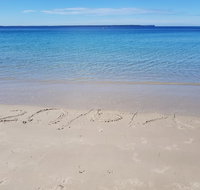 Beachside Husky - Waterfront - Swimm