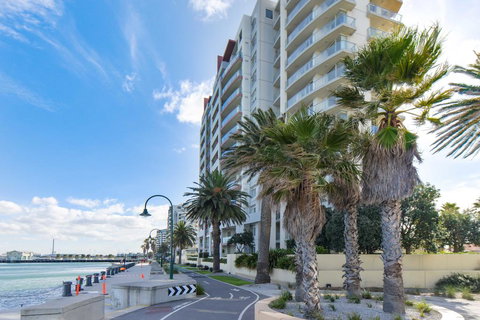 Beachside Port Melbourne - Swimm 0