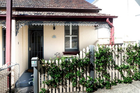 Beautiful Modern Historic Home Near Sydney Harbour - Internet Find 0