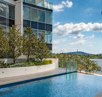 Beautiful Modern Lake View Apartment - Internet Find