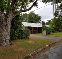 Beerwah House - Renee