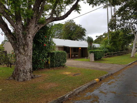 Beerwah House - Qld Realsetate 0