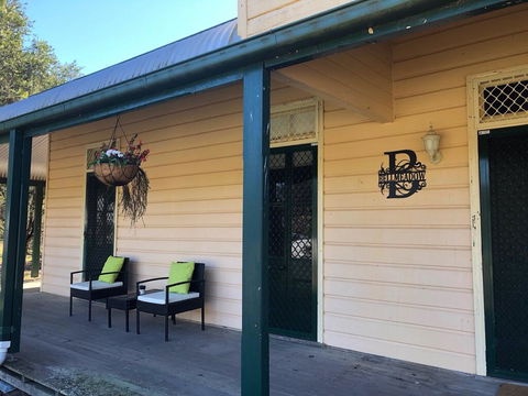 Bellmeadow Homestead - Historic Getaway - Renee 2
