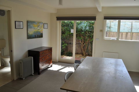 Belton Apartments - The Studio - Internet Find 3