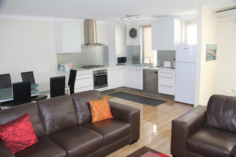 Boyd Sea View - Swimm 2