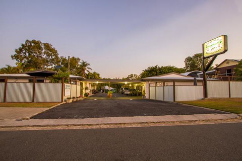 Boyne Island Motel And Villas - Renee 3