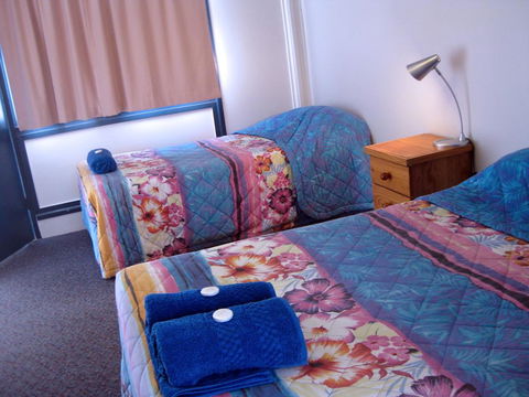 Billabong Hotel - Renee 1