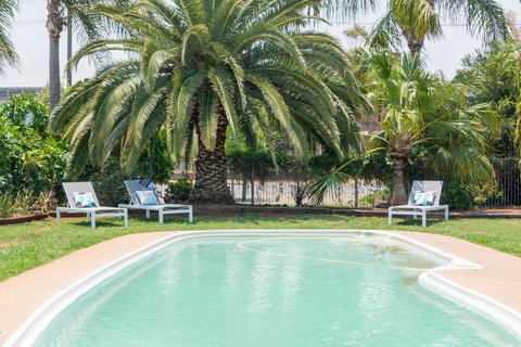 Billabong Motel - Internet Find 1