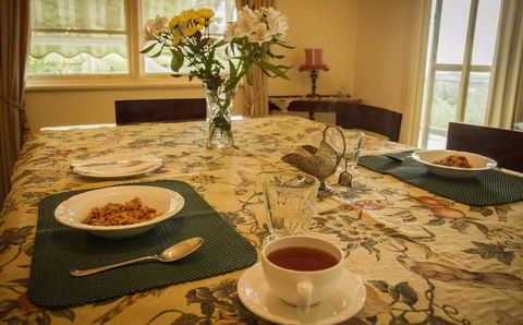 Billy Buttons Bed And Breakfast - Renee 3