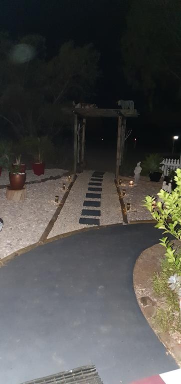 Birdhouse Cottage B&B - Qld Realsetate 2