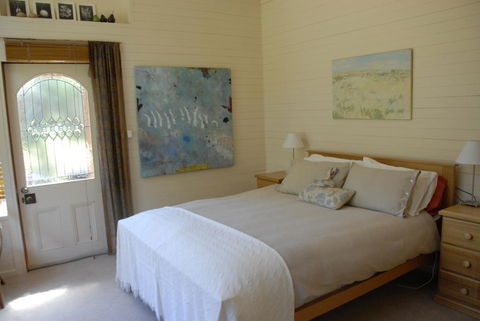 Birdwing Bed And Breakfast Weegena - Renee 2
