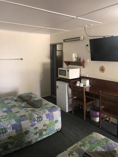 Blackall Coolibah Motel - Renee 2
