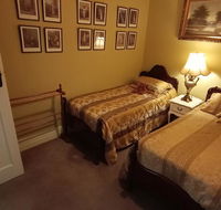 Blakes Manor Self Contained Heritage Accommodation - Renee