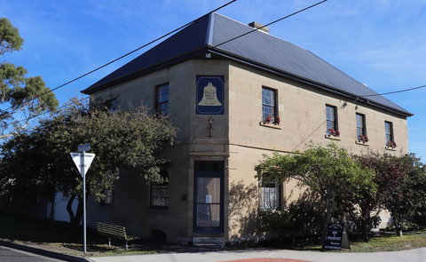 Blue Bell Inn - Internet Find 0